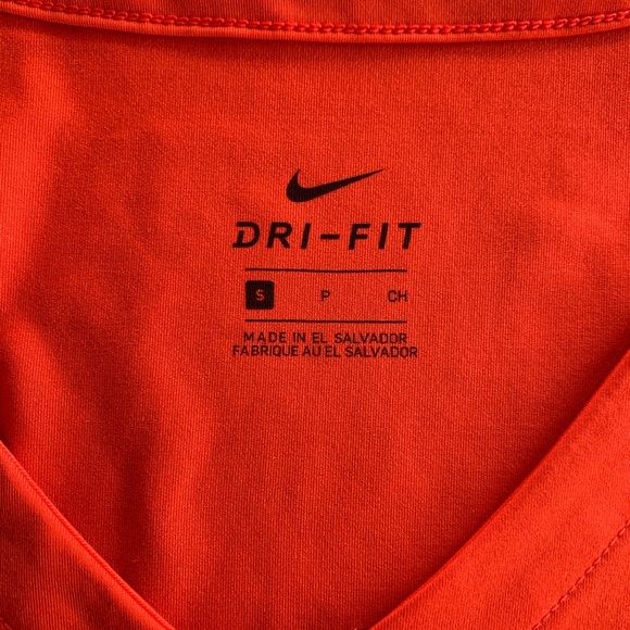 Nike Active Top - Picture 3 of 3